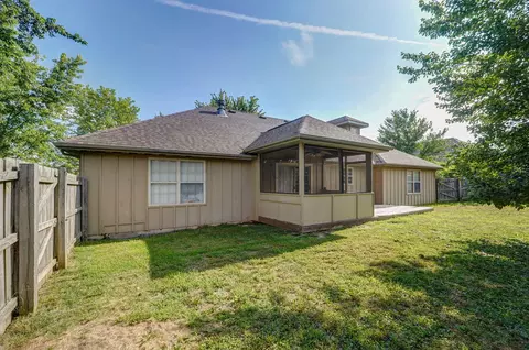 Exterior - 1006 E Waterford Blvd, Ozark, MO 65721 photo 7 of 13