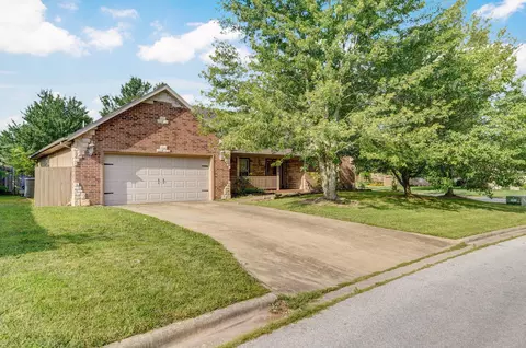 Exterior - 1006 E Waterford Blvd, Ozark, MO 65721 photo 12 of 13