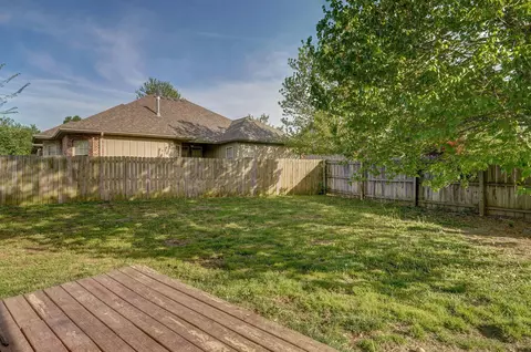 Exterior - 1006 E Waterford Blvd, Ozark, MO 65721 photo 6 of 13