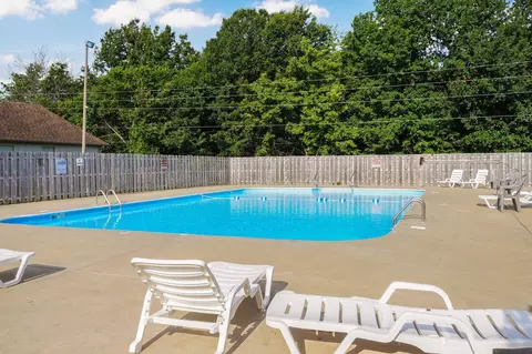 Exterior - 1006 E Waterford Blvd, Ozark, MO 65721 photo 10 of 13