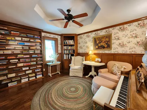 Living - 2802 E Covey Ln, Ozark, MO 65721 photo 7 of 13