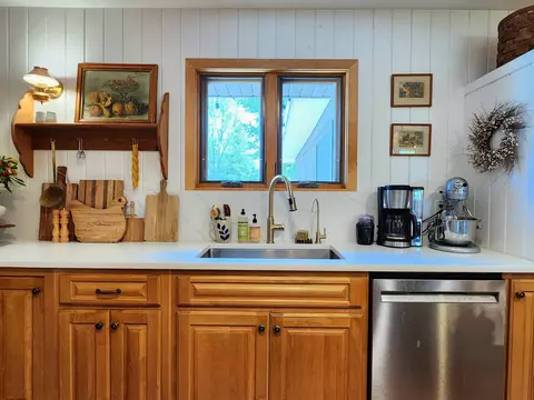 Kitchen - 2802 E Covey Ln, Ozark, MO 65721 photo 11 of 14
