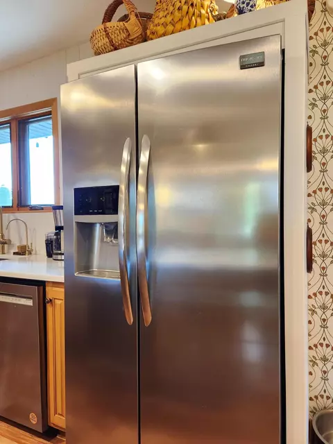 Kitchen - 2802 E Covey Ln, Ozark, MO 65721 photo 7 of 14