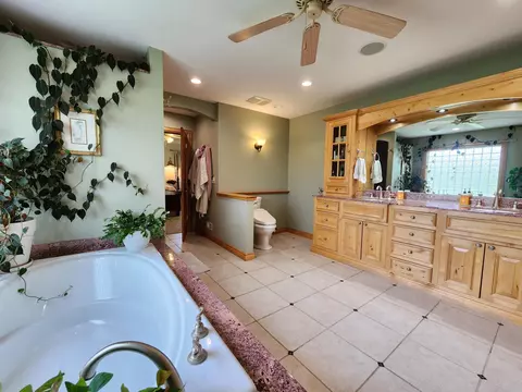 Dining - 2802 E Covey Ln, Ozark, MO 65721 photo 9 of 9