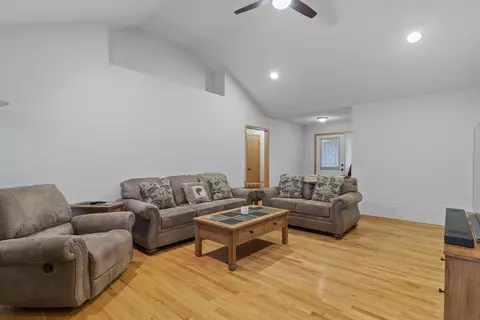 630 Spout Spring St, Nixa, MO 65714 photo 9