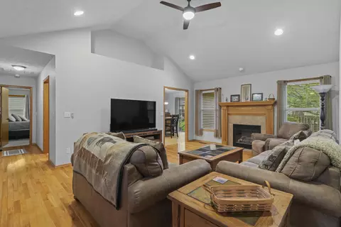 630 Spout Spring St, Nixa, MO 65714 photo 6