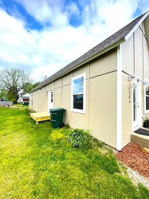 504 6th St, Monett, MO 65708 photo 3