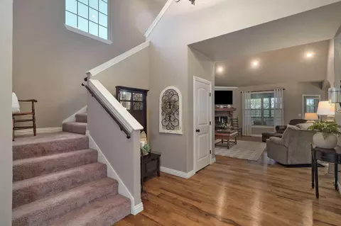 Entry Way - 3608 N Wakefield Dr, Ozark, MO 65721 photo 2 of 2