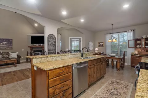 Kitchen - 3608 N Wakefield Dr, Ozark, MO 65721 photo 1 of 4