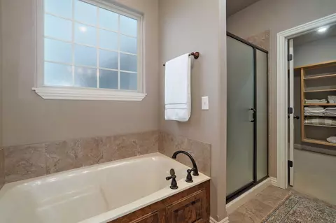 Bath - 3608 N Wakefield Dr, Ozark, MO 65721 photo 3 of 5