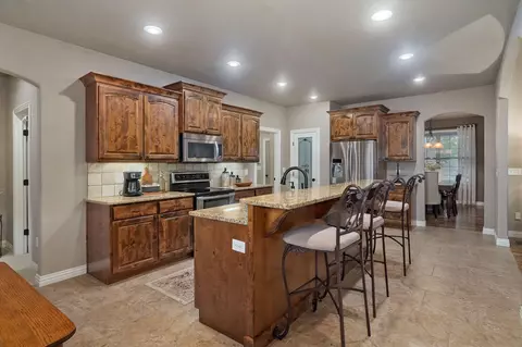 Kitchen - 3608 N Wakefield Dr, Ozark, MO 65721 photo 3 of 4