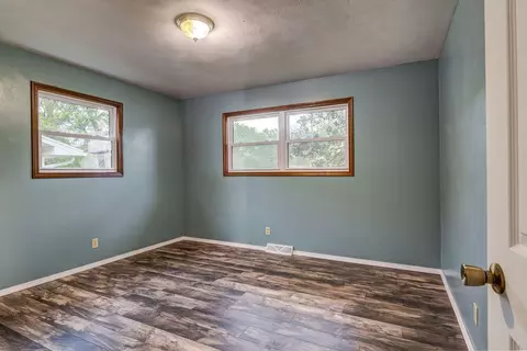 2223 N Clifton Ave, Springfield, MO 65803 photo 16