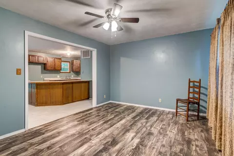 2223 N Clifton Ave, Springfield, MO 65803 photo 3