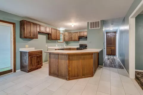 2223 N Clifton Ave, Springfield, MO 65803 photo 6