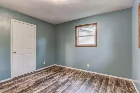 2223 N Clifton Ave, Springfield, MO 65803 photo 17