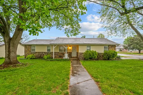 2740 S Grant Ave, Springfield, MO 65807