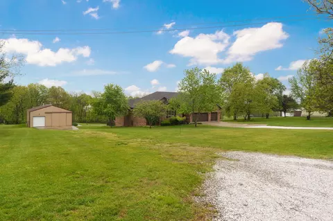 Exterior - 5544 N Willow Rd, Ozark, MO 65721 photo 4 of 22