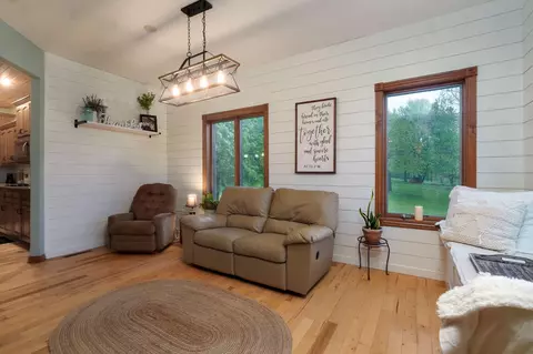 Living - 5544 N Willow Rd, Ozark, MO 65721 photo 6 of 8