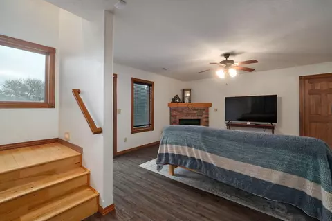Bedroom - 5544 N Willow Rd, Ozark, MO 65721 photo 6 of 13