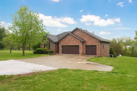 Exterior - 5544 N Willow Rd, Ozark, MO 65721 photo 2 of 22