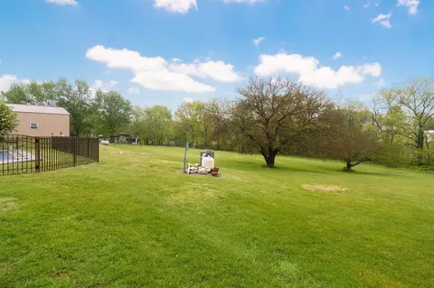 Exterior - 5544 N Willow Rd, Ozark, MO 65721 photo 9 of 22