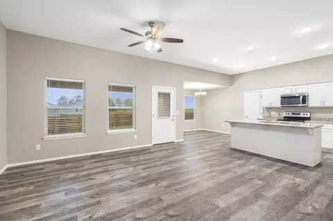 527 E Melton Rd, Ozark, MO 65721 photo 5