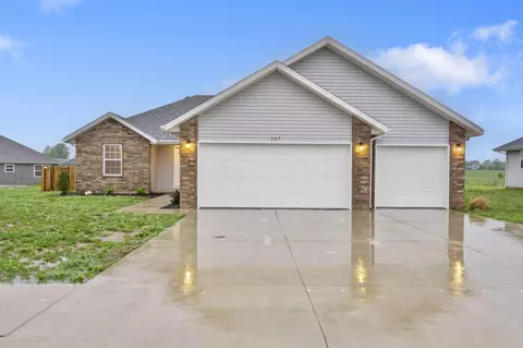 527 E Melton Rd, Ozark, MO 65721 photo 2