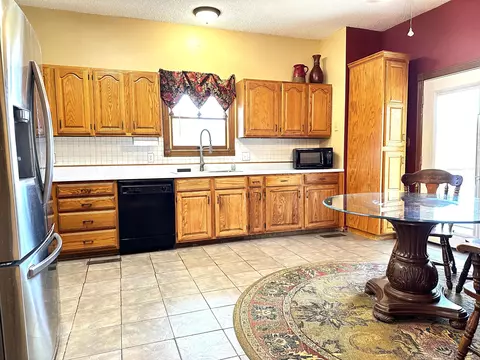 1734 N Pearson Dr, Springfield, MO 65802 photo 5