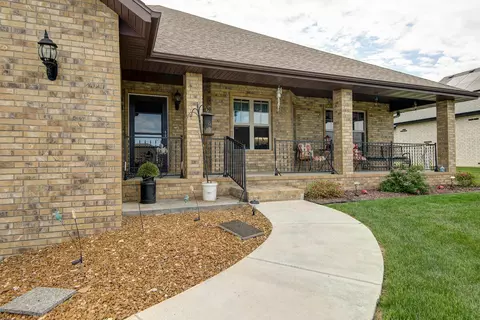 688 Wright St, Willard, MO 65781 photo 3