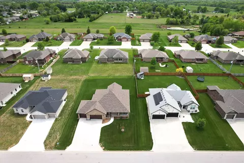 688 Wright St, Willard, MO 65781 photo 25