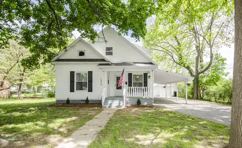 1070 S Market Ave, Springfield, MO 65807