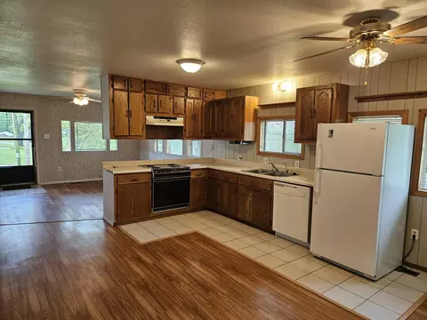 510 E Garfield Ave, Ava, MO 65608 photo 12