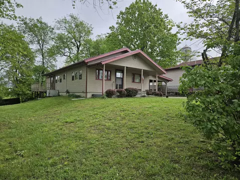 510 E Garfield Ave, Ava, MO 65608 photo 2