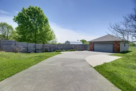 836 Mclean Rd, Ozark, MO 65721 photo 3