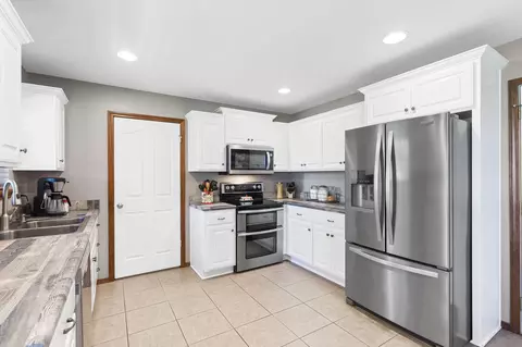 875 W Cambridge Ave, Nixa, MO 65714 photo 6