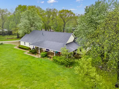 1203 E Laverne Ter, Springfield, MO 65803 photo 4