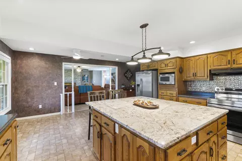 1203 E Laverne Ter, Springfield, MO 65803 photo 10