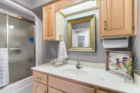 1203 E Laverne Ter, Springfield, MO 65803 photo 36