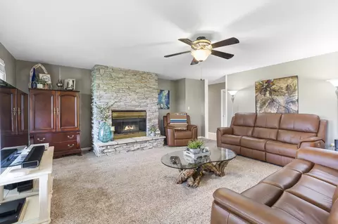 1203 E Laverne Ter, Springfield, MO 65803 photo 14