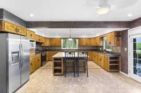 1203 E Laverne Ter, Springfield, MO 65803 photo 8