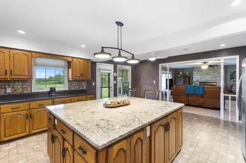 1203 E Laverne Ter, Springfield, MO 65803 photo 11