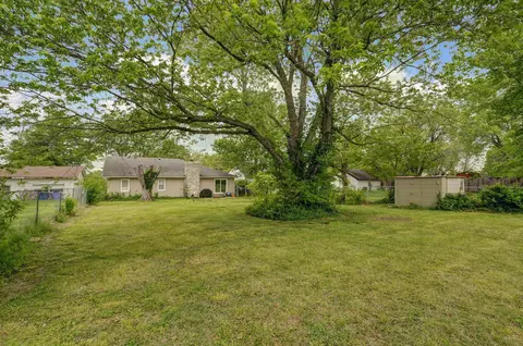 630 N Pine St, Marshfield, MO 65706 photo 25