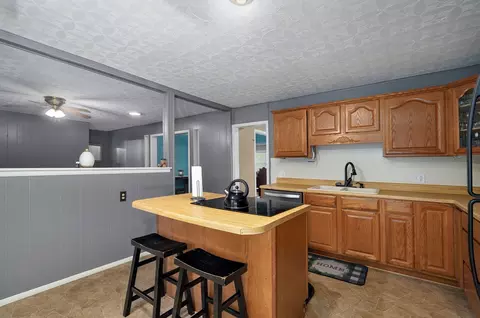 630 N Pine St, Marshfield, MO 65706 photo 13