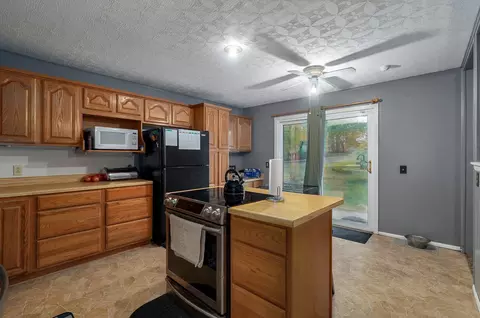 630 N Pine St, Marshfield, MO 65706 photo 14