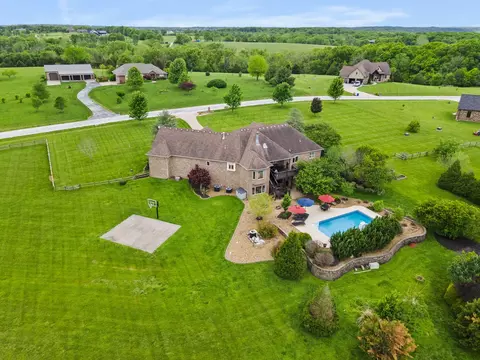 215 Spring Branch Ln, Ozark, MO 65721 photo 2