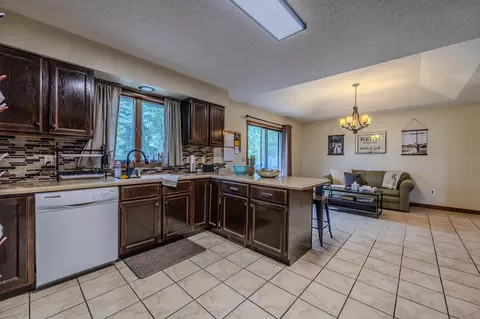 815 E 16th St, Mountain Grove, MO 65711 photo 16