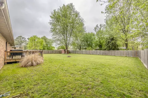 815 E 16th St, Mountain Grove, MO 65711 photo 39