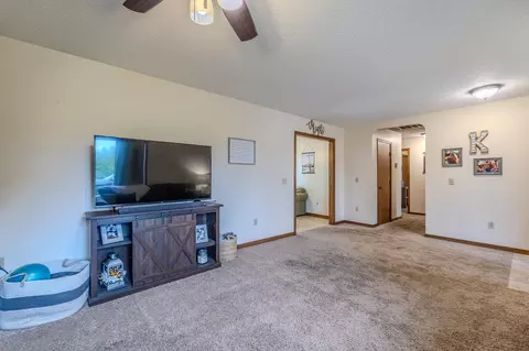 815 E 16th St, Mountain Grove, MO 65711 photo 6