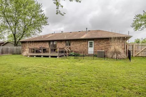 815 E 16th St, Mountain Grove, MO 65711 photo 35