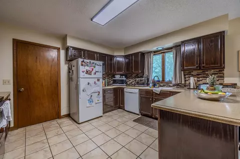 815 E 16th St, Mountain Grove, MO 65711 photo 13